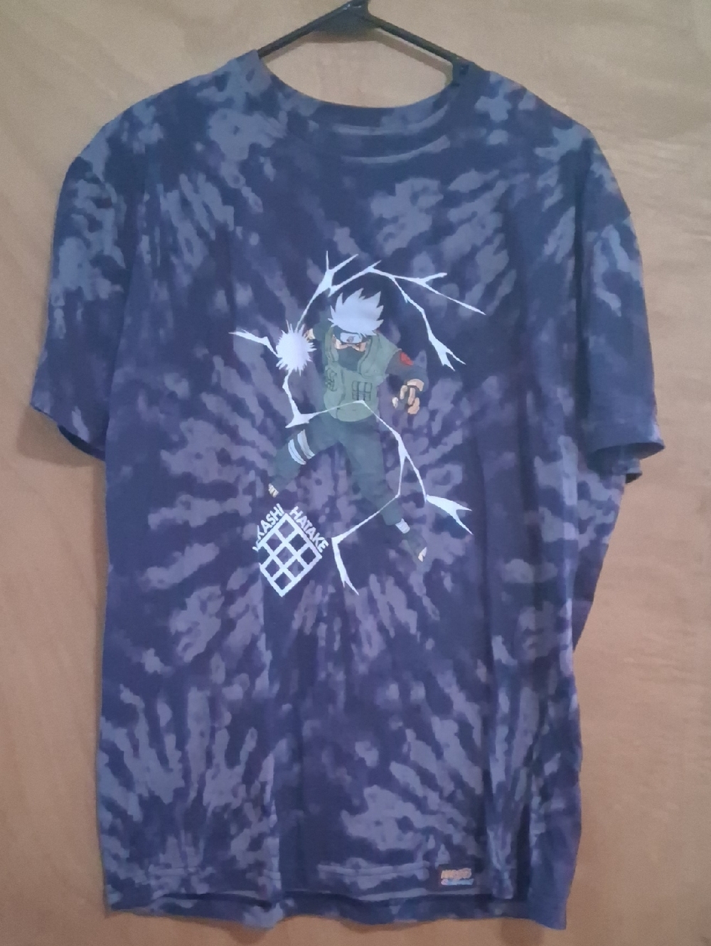 Anime Graphic Tie-Dye Tee with Lightning Motif - Blue